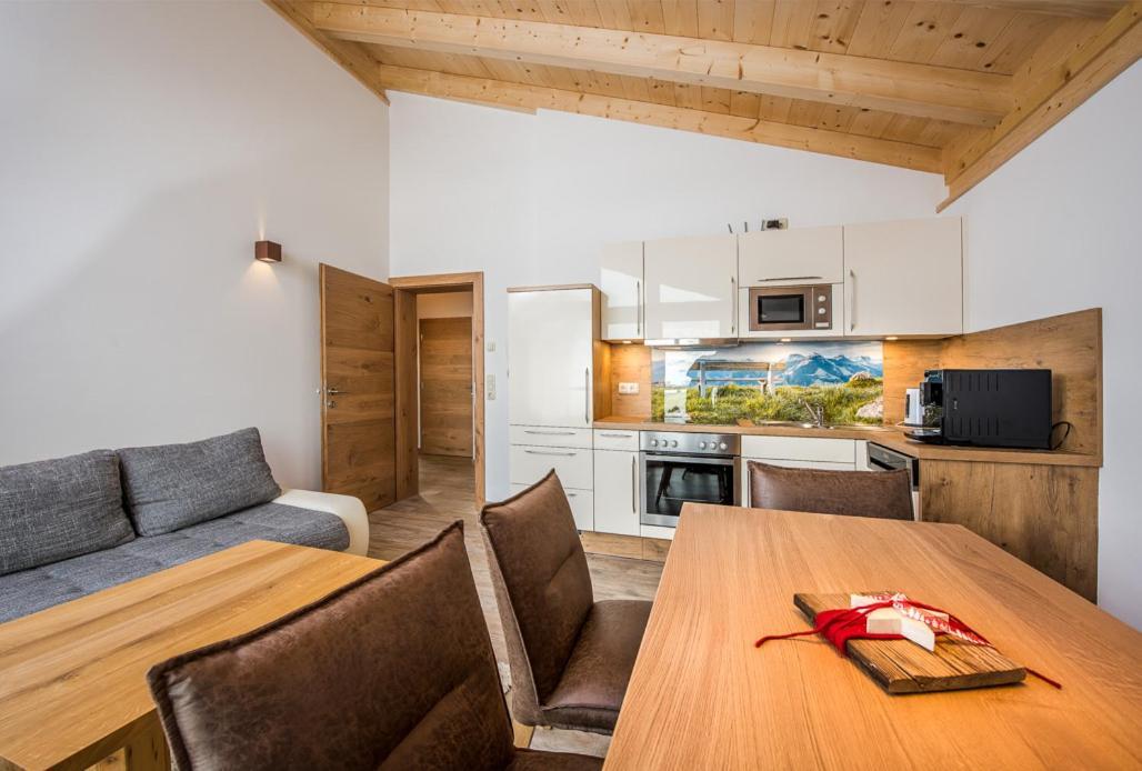 Stockis Mountaindestillerie - Appartements Леоганг Экстерьер фото